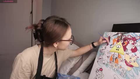 Snapshot of lucilacapinpin chatting on 12/14/25, 04:56 Mira online show from 12/14/25, 04:56