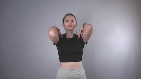 Snapshot of lucilacapinpin chatting on 12/16/25, 05:07 Mira online show from 12/16/25, 05:07