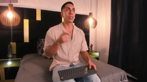 Snapshot of lucio__fox chatting on 05/13/26, 12:02 Lucio online show from 05/13/26, 12:02