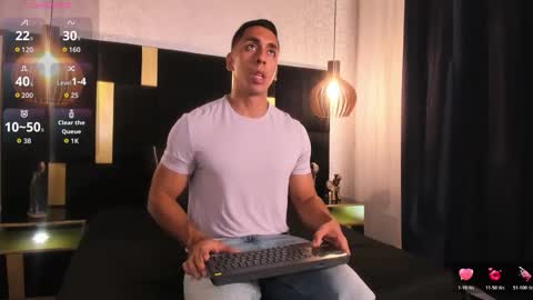 Snapshot of lucio__fox chatting on 05/26/26, 12:01 Lucio online show from 05/26/26, 12:01