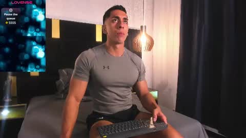 Snapshot of lucio__fox chatting on 06/28/26, 12:11 Lucio online show from 06/28/26, 12:11