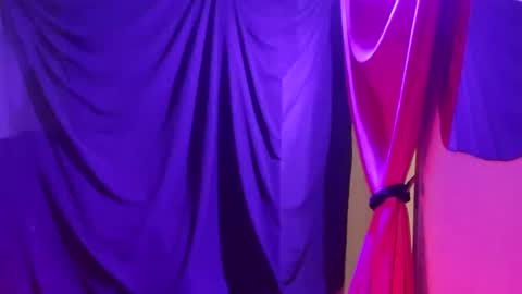 Snapshot of luckazy chatting on 01/21/25, 01:39 Lucky Eid Azy online show from 01/21/25, 01:39