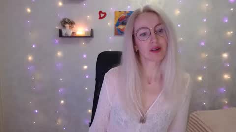 Arina online show from 04/14/26, 04:35