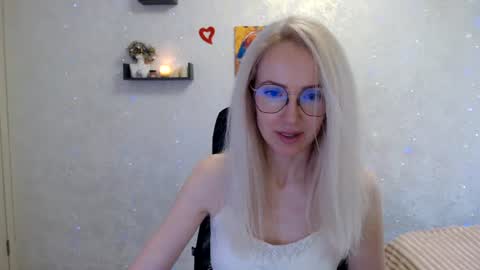 Arina online show from 06/12/26, 04:50