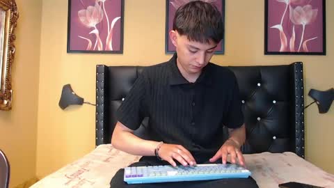 luckk_ online show from 04/02/26, 04:43