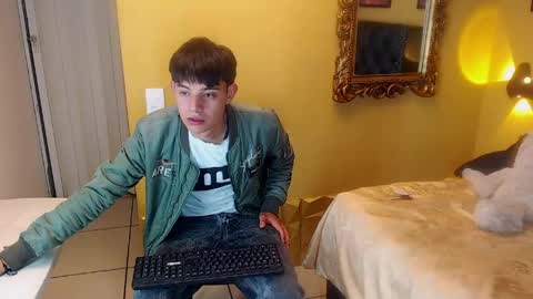 Snapshot of luckk_ chatting on 04/27/26, 06:11 luckk_ online show from 04/27/26, 06:11