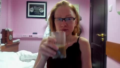 lucky_licky20 online show from 02/25/25, 03:09