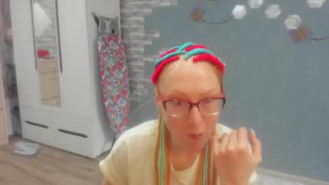 lucky_licky20 online show from 09/12/25, 02:55