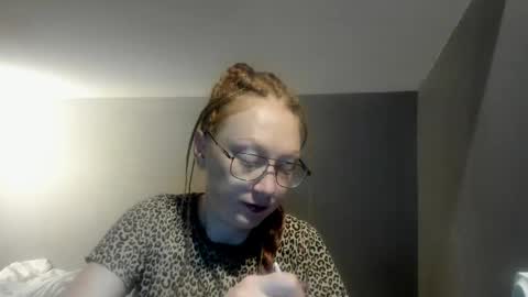 lucky_licky20 online show from 03/17/26, 04:39