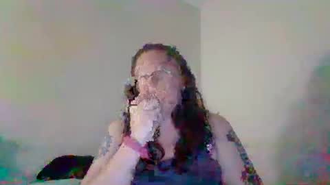 luckyclover527 online show from 11/02/25, 11:18