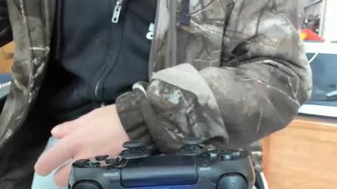 Snapshot of luckydrakex chatting on 12/15/25, 10:41 Lucky online show from 12/15/25, 10:41