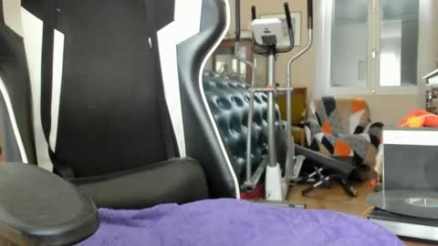 Lucky online show from 04/12/26, 10:09