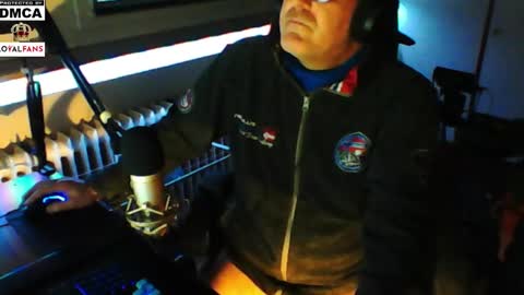 Snapshot of luckyfreak1 chatting on 02/01/25, 07:15 call me Stefan online show from 02/01/25, 07:15