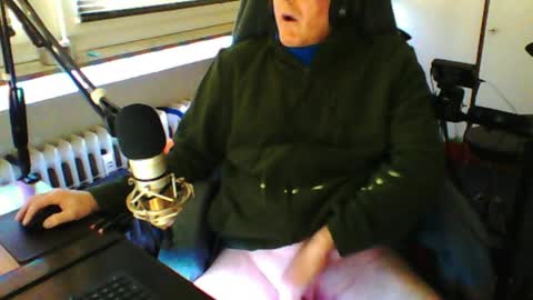        call me  Stefan online show from 03/31/26, 04:40