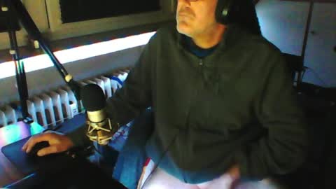        call me  Stefan online show from 04/18/26, 07:58