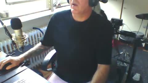        call me  Stefan online show from 07/18/26, 05:17