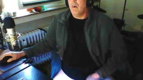        call me  Stefan online show from 08/02/26, 06:34