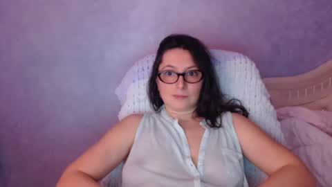 luckylinda23 online show from 03/18/26, 10:35