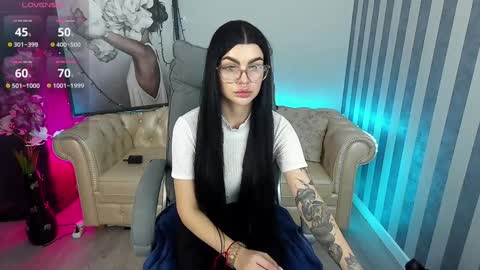 Snapshot of luckyrebel_ chatting on 12/16/24, 01:32 Monika online show from 12/16/24, 01:32