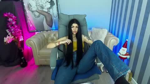 Snapshot of luckyrebel_ chatting on 01/07/25, 06:27 Monika online show from 01/07/25, 06:27