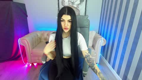 Snapshot of luckyrebel_ chatting on 01/30/25, 06:24 Monika online show from 01/30/25, 06:24