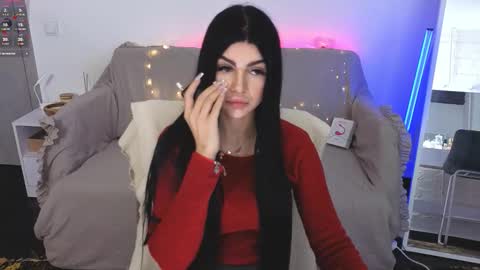 Snapshot of luckyrebel_ chatting on 10/04/25, 10:13 Monika online show from 10/04/25, 10:13