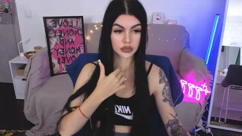 Snapshot of luckyrebel_ chatting on 10/16/25, 08:48 Monika online show from 10/16/25, 08:48
