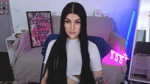 Snapshot of luckyrebel_ chatting on 10/23/25, 01:10 Monika online show from 10/23/25, 01:10