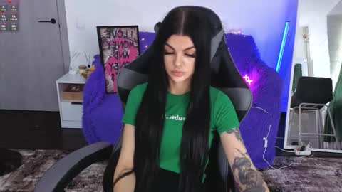 Monika online show from 11/22/25, 08:13