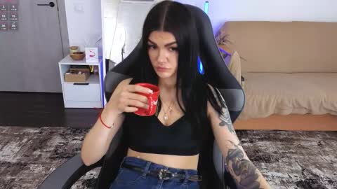 Monika online show from 03/26/26, 09:37