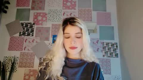 luckysapphire777 online show from 11/08/25, 07:08