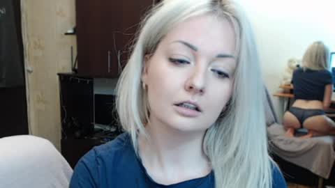 Snapshot of luckyshotgirl chatting on 06/02/26, 04:31 LuckyShot online show from 06/02/26, 04:31