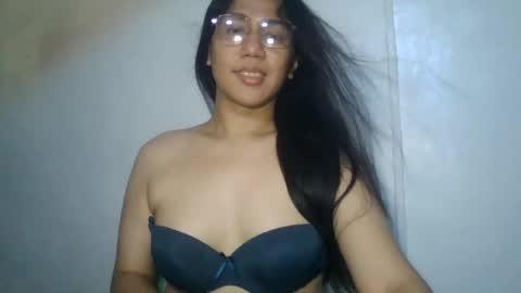 luckyts_cumx online show from 05/17/26, 12:41