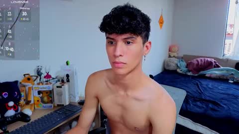 Lu Independent Model online show from 11/16/25, 09:20