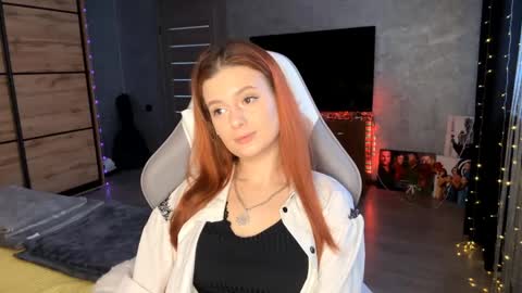 EmmaEmbers online show from 04/17/26, 12:08