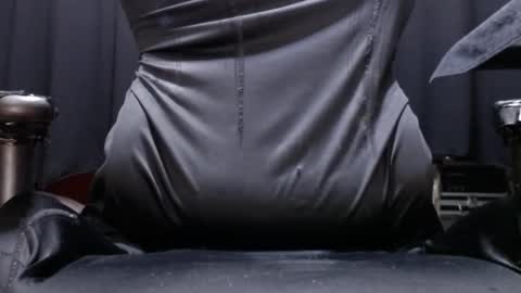 Snapshot of lucretiasissygothic chatting on 12/15/25, 05:12 lucretiasissygothic online show from 12/15/25, 05:12