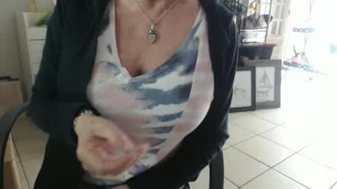 lucy_0000 online show from 04/18/26, 04:33