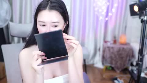 Lucy online show from 02/15/26, 02:19