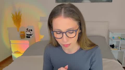 lucy__ray online show from 12/10/24, 08:38