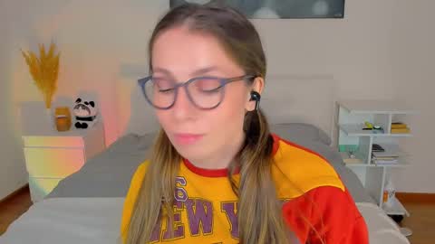 lucy__ray online show from 12/14/24, 01:05