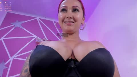 lucy_beatifull online show from 04/15/26, 08:09