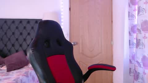 lucy online show from 01/05/25, 09:36