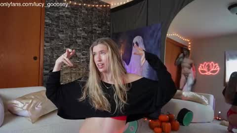 Lucy. online show from 10/20/25, 09:48