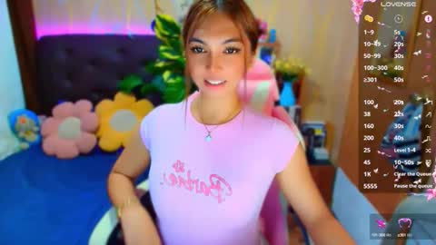 Snapshot of lucy_gray29 chatting on 10/13/25, 10:48 Lucy online show from 10/13/25, 10:48