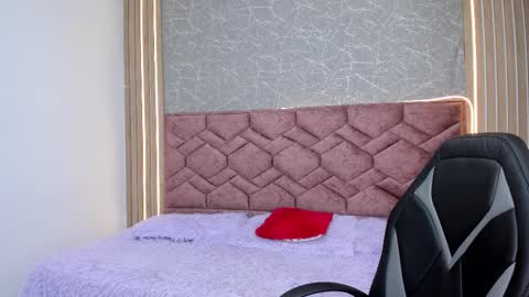 Lucy Greys online show from 03/05/25, 05:18