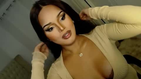 Snapshot of lucy_heartfiliaxxx chatting on 03/09/25, 09:25 MONA online show from 03/09/25, 09:25