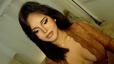 Snapshot of lucy_heartfiliaxxx chatting on 10/14/25, 06:31 MONA online show from 10/14/25, 06:31