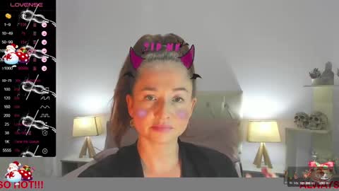 Lucia online show from 12/31/24, 12:32
