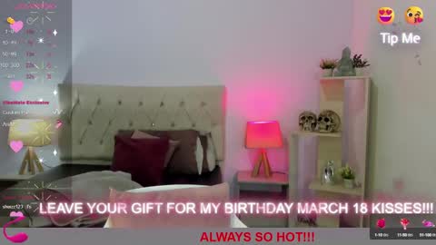 Lucia online show from 03/12/25, 09:03
