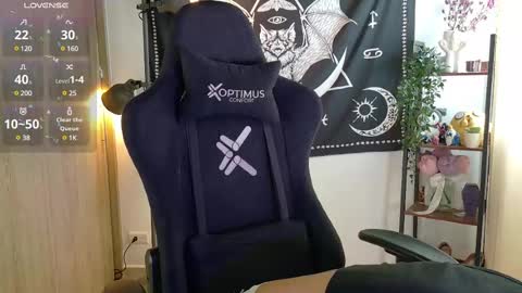 Snapshot of lucy_meoww chatting on 02/10/25, 06:24 lucy meoww online show from 02/10/25, 06:24